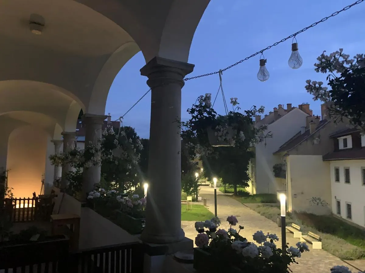 Forst-Haz Apartman Eger Hungary